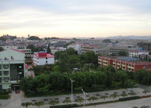 Бэйдайхэ с балкона гостиницы Яньшань