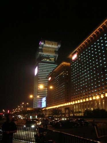 Здание гостиницы на Олимпийской площади в Пекине