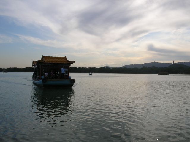 Озеро Куньминху. Пекин