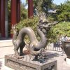 Бронзовый дракон в Летнем Императорском дворце. Город Пекин