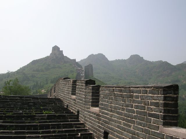 Великая китайская стена в окрестностях города Циньхуандао