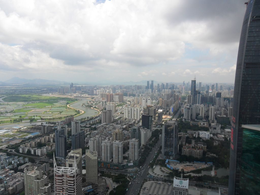 Город Шеньчжень - вид со смотровой площадки небоскрёба