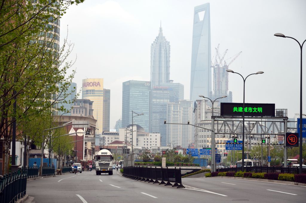 Вид на "Открывашку", город Шанхай