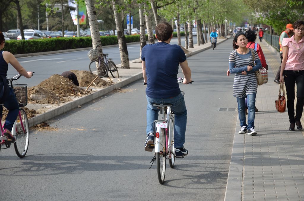 На велосипеде в Шанхае