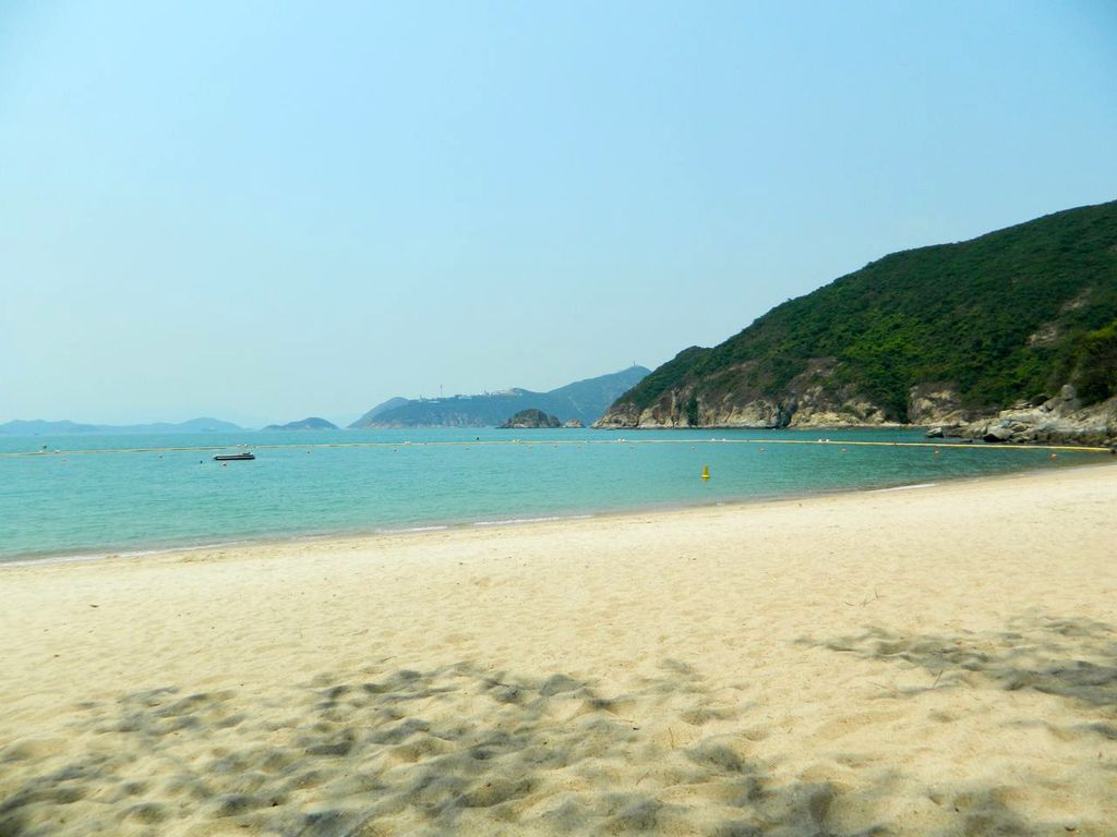 Пляж Chung Hom Kok в районе Стенли