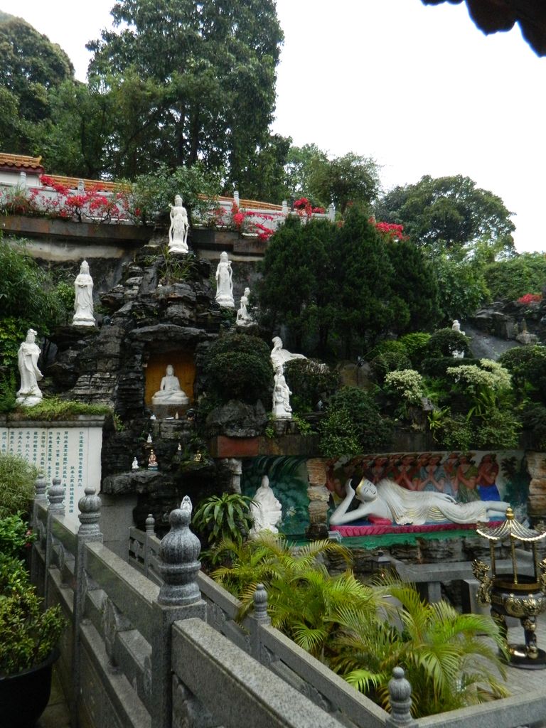 Буддийский монастырь в Гонконге