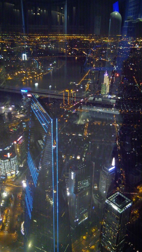 Вид со смотровой площадки Шанхайской Башни