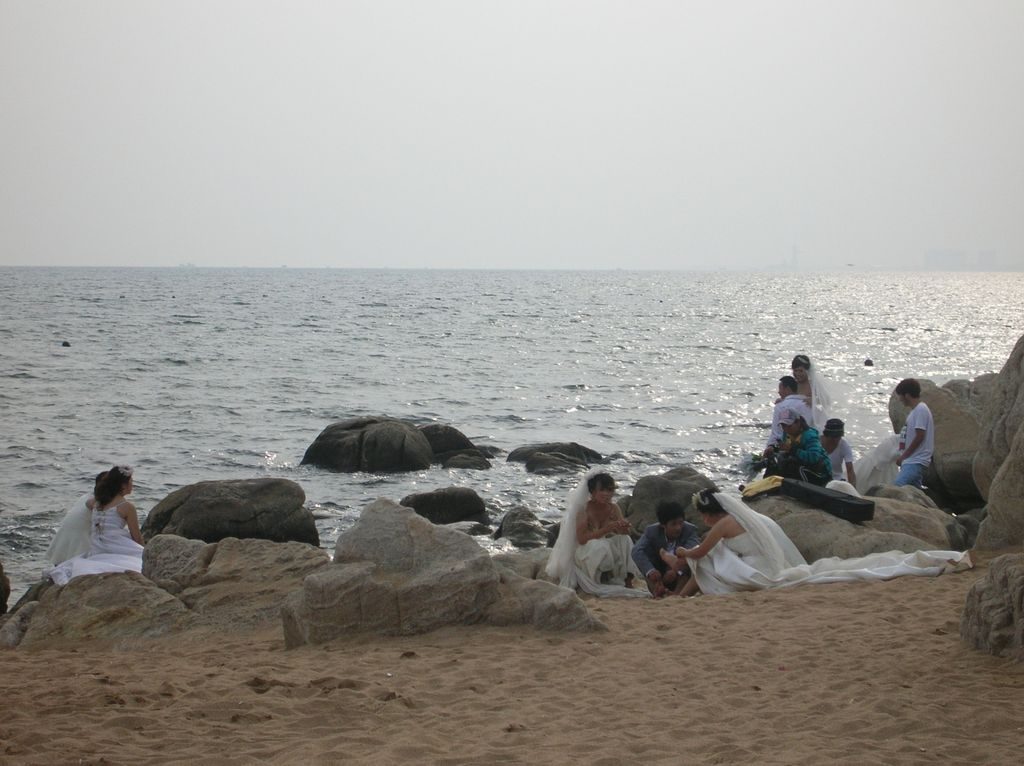 Свадебная фотосессия на пляже в Бэйдайхэ